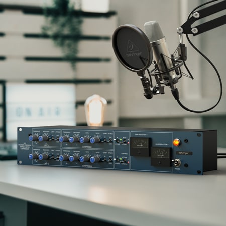 Behringer 369 2-channel Rackmounted Stereo Compressor